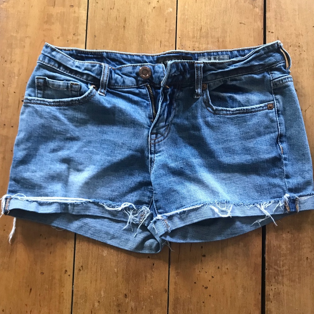 Aeropostale women’s midi shorts